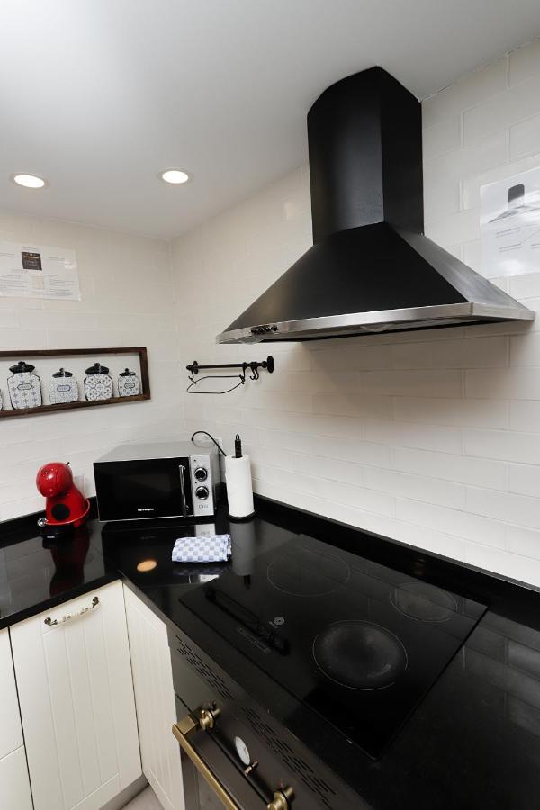 Ferienwohnung Fantastico Piso En La Latina, Madrid 6 Personas Exterior foto